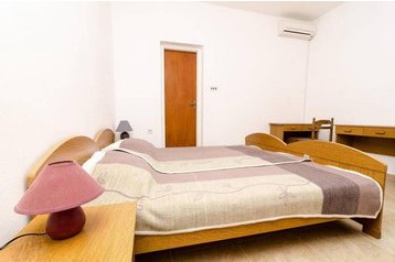 Kroatien Privát Pomena, Exterieur